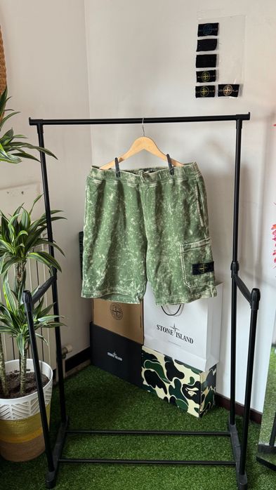 Шорты Stone Island Off Dye зеленые