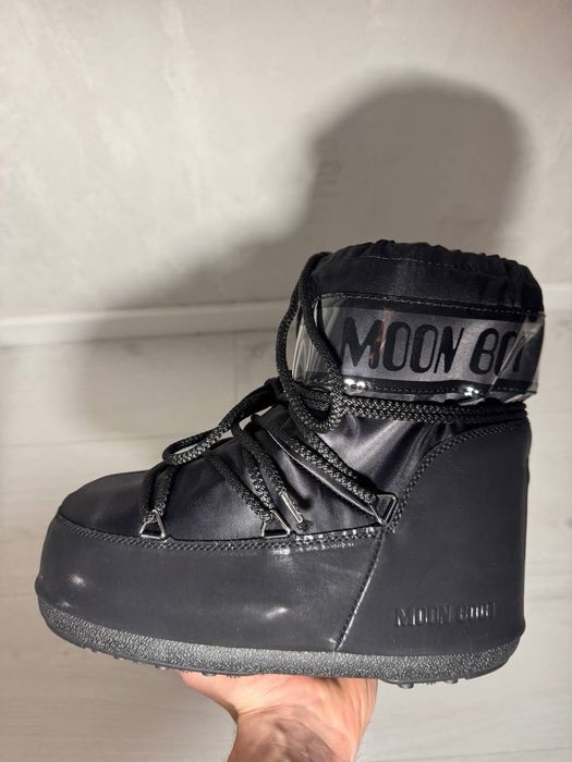Moon Boot Black 27см
