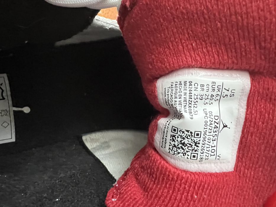 Sapatilhas Jordan Max aura 5