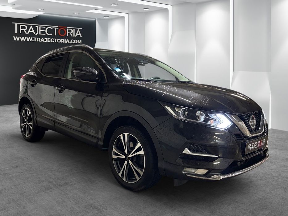 Nissan Qashqai 1.3 DIG-T N-Connecta J18 Led