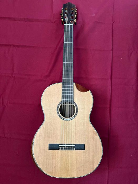 Guitarra clássica Nova 2024 boa qualidade Pau-Santo índia / Cedro