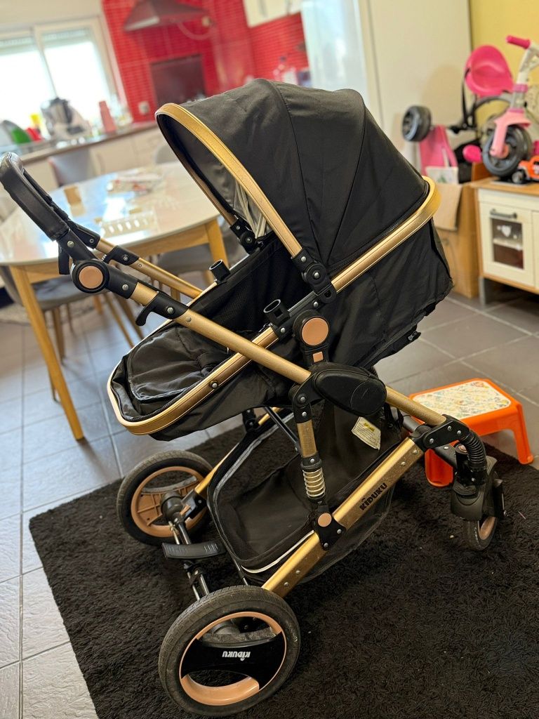 Vede ser um carrinho de bebê