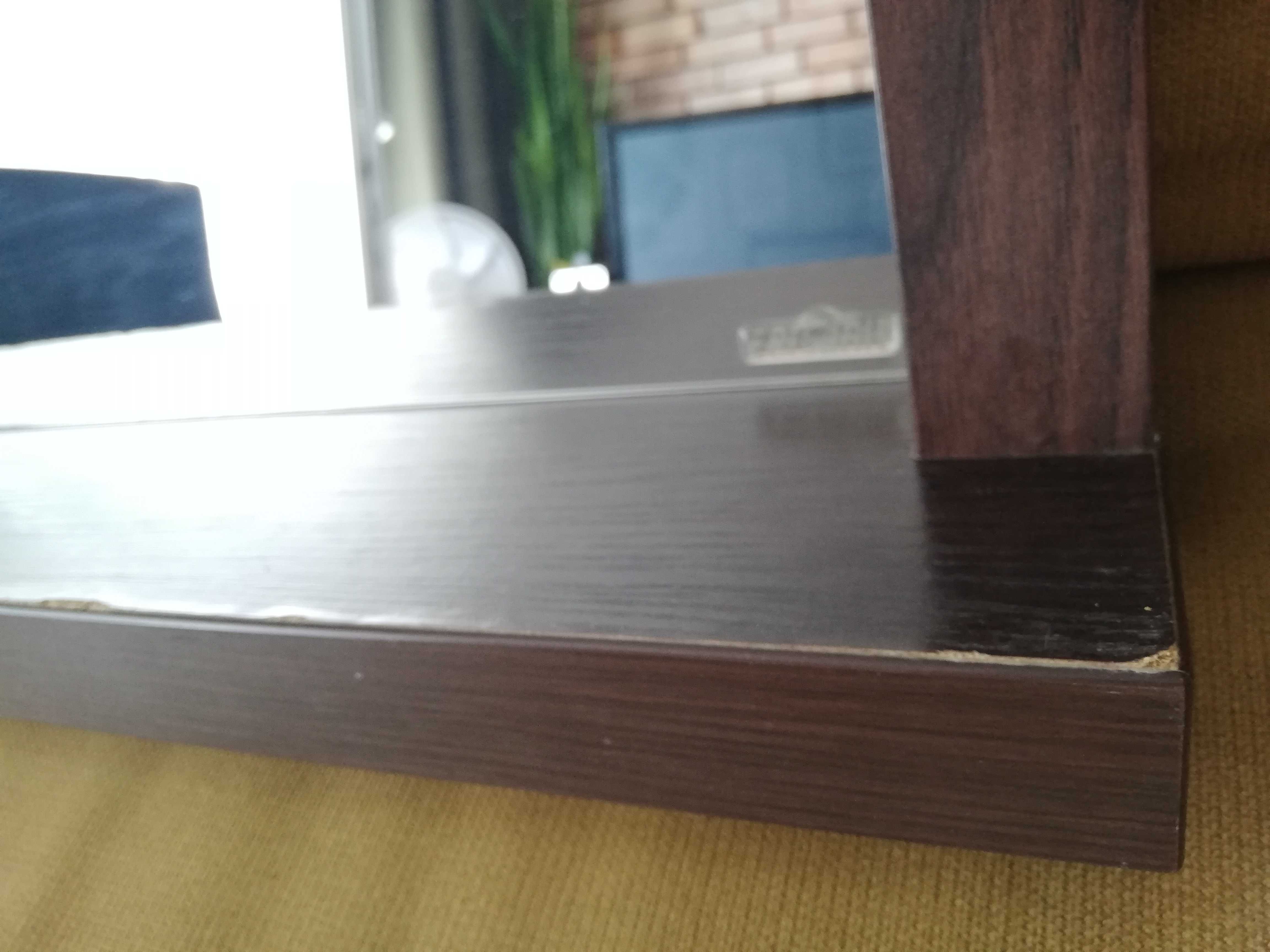 Lustro w drewnianej ramie z półką – kolor wenge
