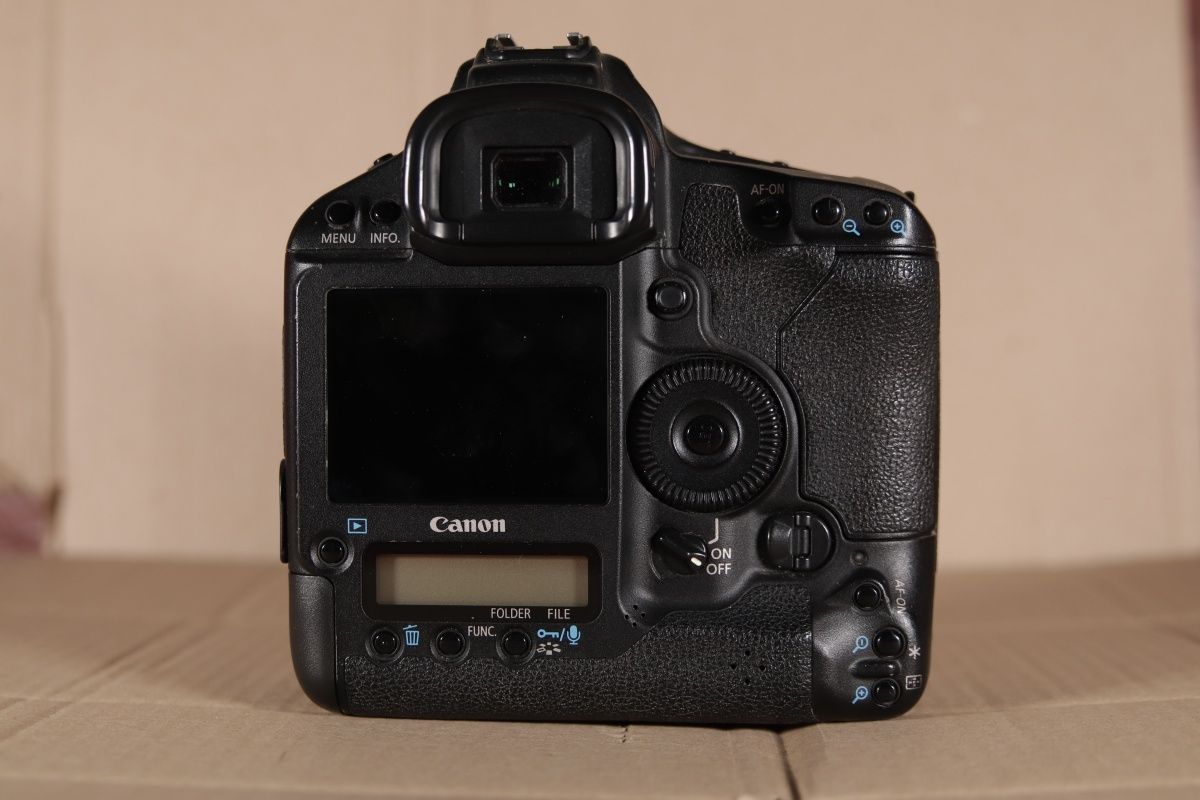 Продам Canon 1D mark 4