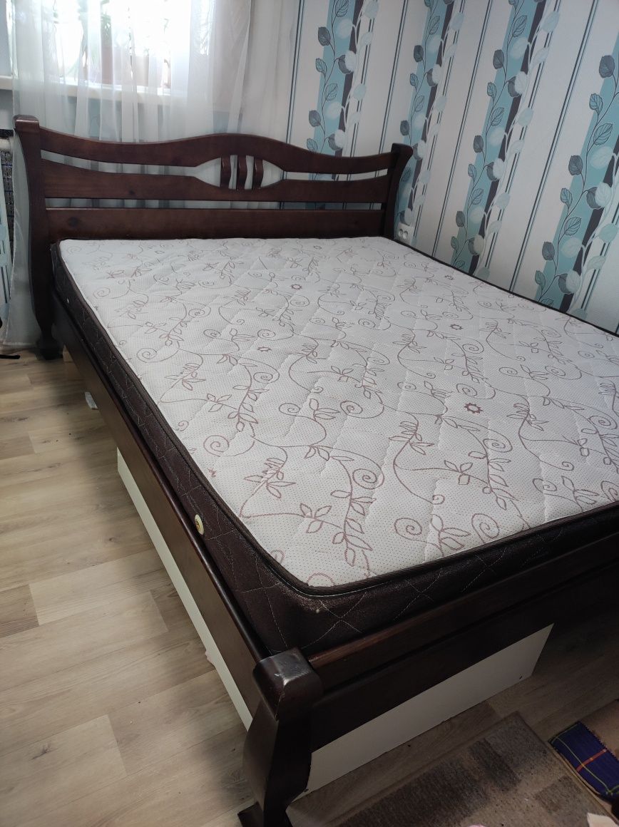 Продам кровать 160х200