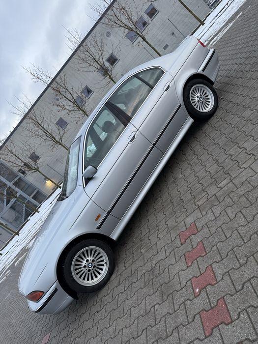 Kultowe Bmw E39 520i ,bdb stan na swoje lata