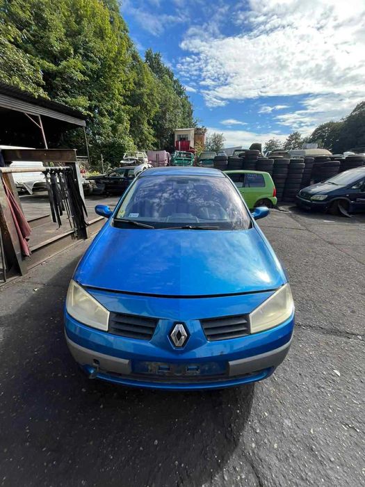 RENAULT MEGANE na części 2003r. Adax Opolski Auto Złom