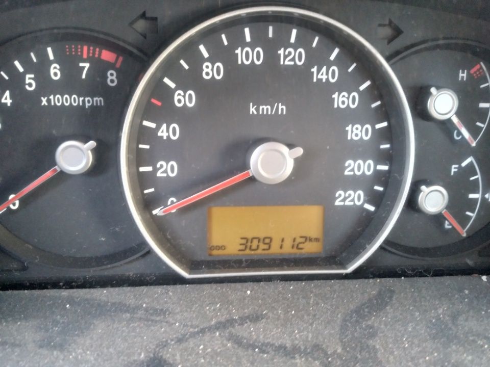 Kia carens lpg 2008