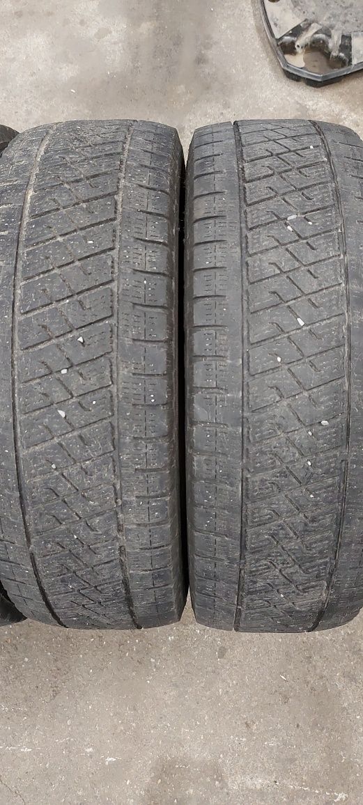 Opony zimowe 215/70/15C LASSA