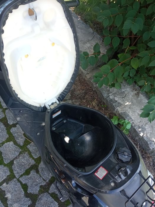 Скутер SUZUKI 2018р