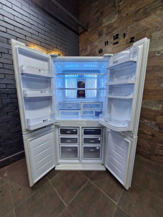 Холодильник Sharp SJ-FS810VWH Великий склад-магазин.