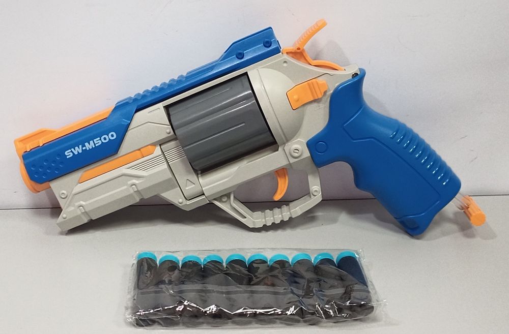 Детский пистолет Револьвер на поролоновых пульках.