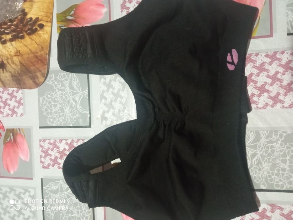 Biustonosz sportowy XL