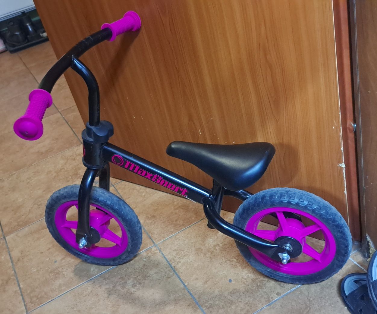Rowerek biegowy max sport