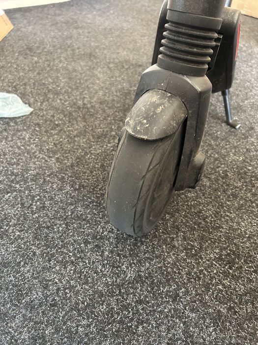 Єлектросамокат Ninebot es2 es4