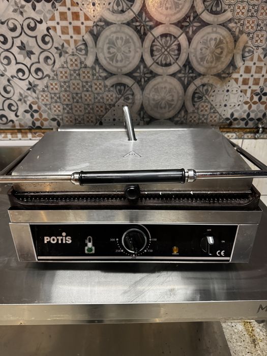 Opiekacz grill kebab POTIS PK2745 stan bdb