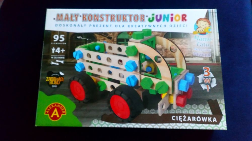 Mały konstruktor Junior - ciężarówka do skręcania