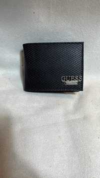 Czarny portfel guess