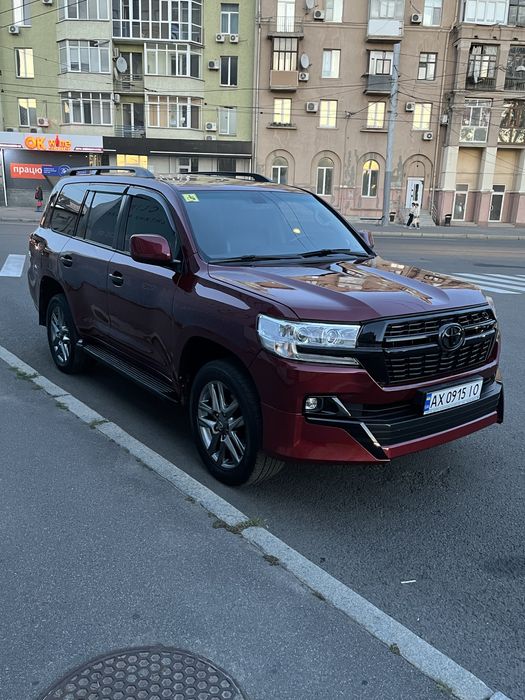 Toyota Land Cruiser 200