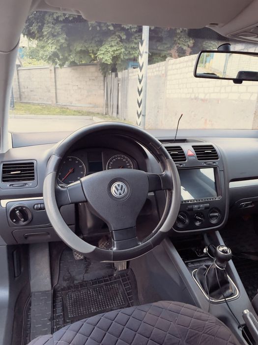 Golf 5. 1.6 MPI. 2006