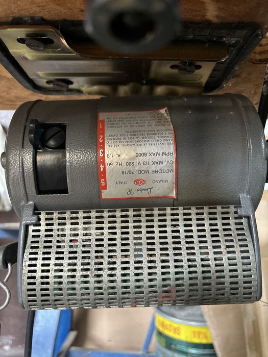 Maszyna do wzycia pezemyslowa PFAFF