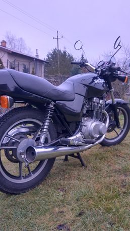 Suzuki GSX 400 e