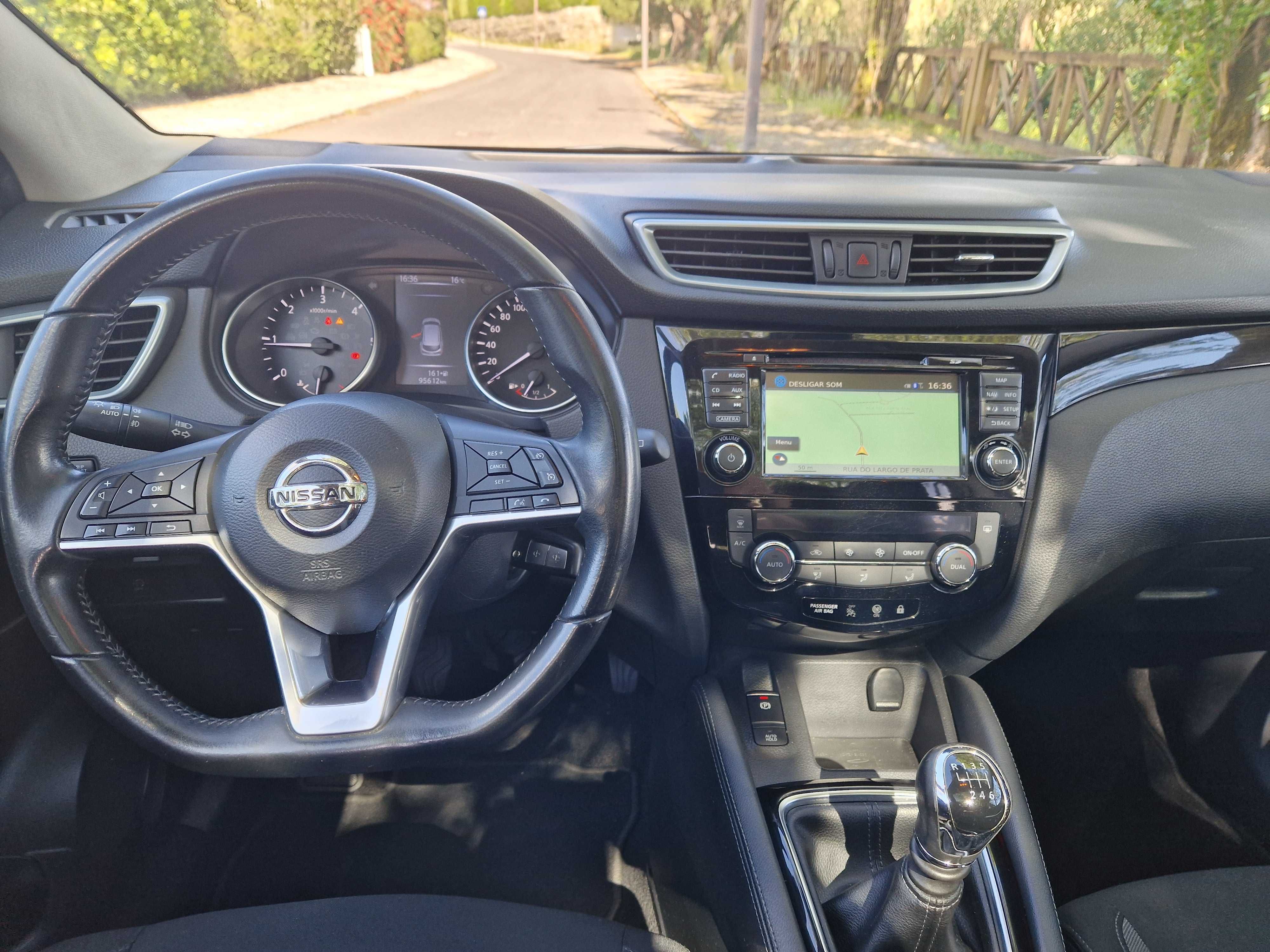 Nissan Qashqai 1.5 DCI 110cv N-Connecta, GPS+Teto Panorâmico-NACIONAL