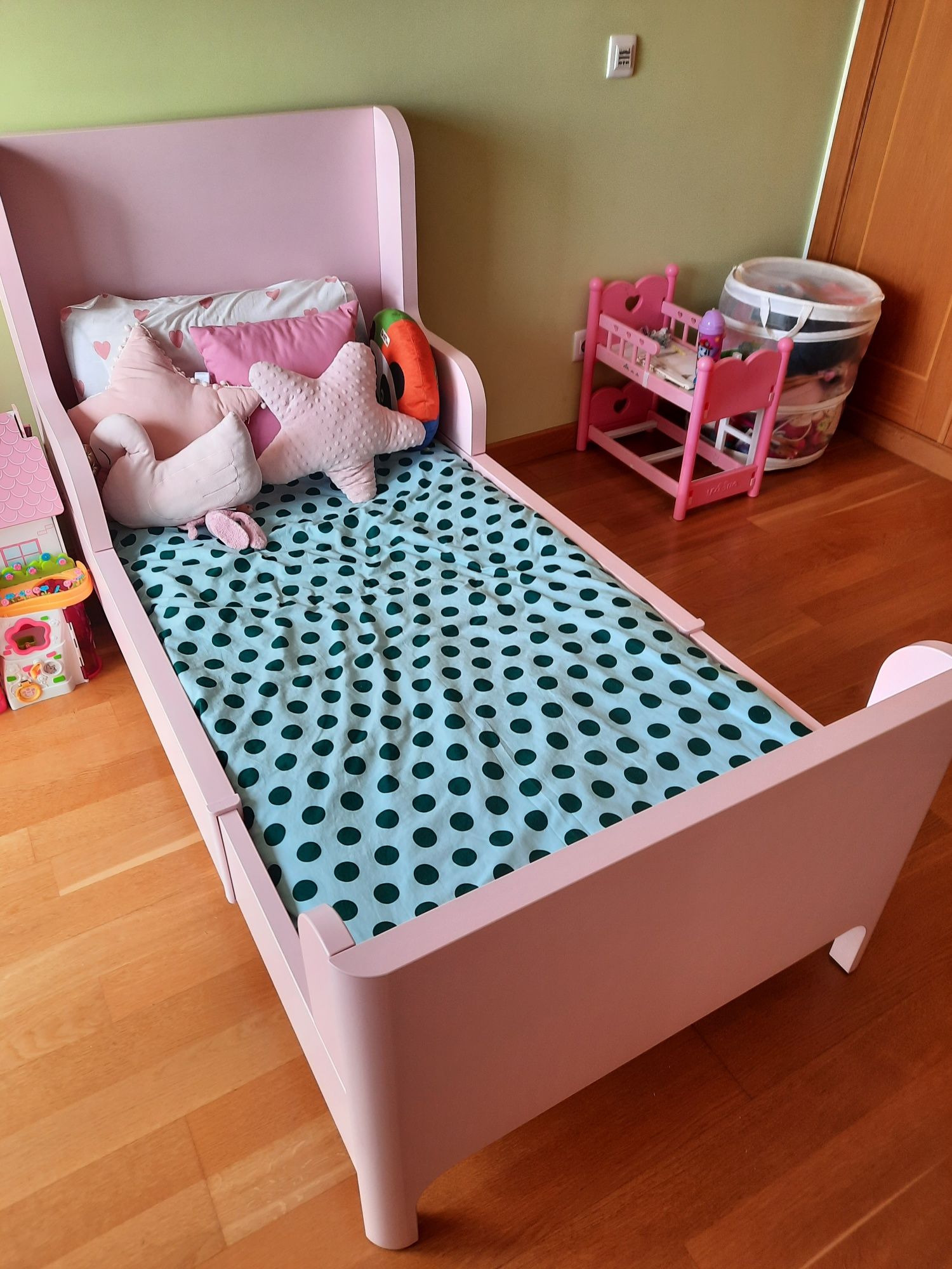 Cama criança Rosa - Ikea modelo Busunge