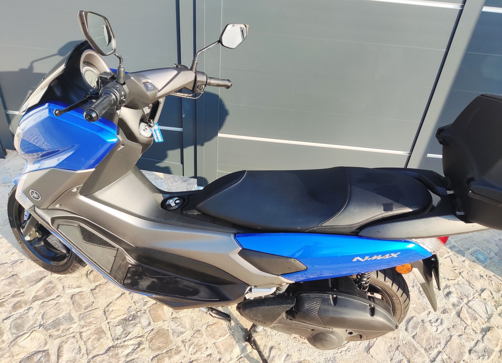 Yamaha nmax 125 NOVA + topcase Yamaha