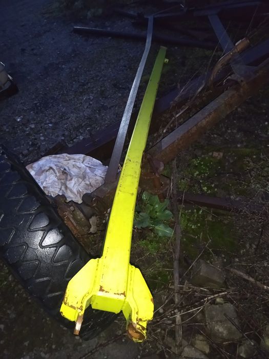 Продам дышло телеги жатки Claas