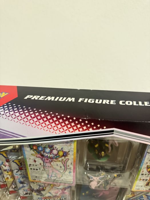 Pokemon Prismatic Evolutions Premium Figure Collection