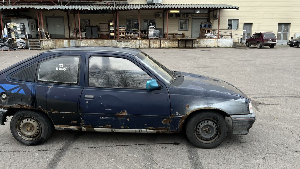 Опель кадет 1.6