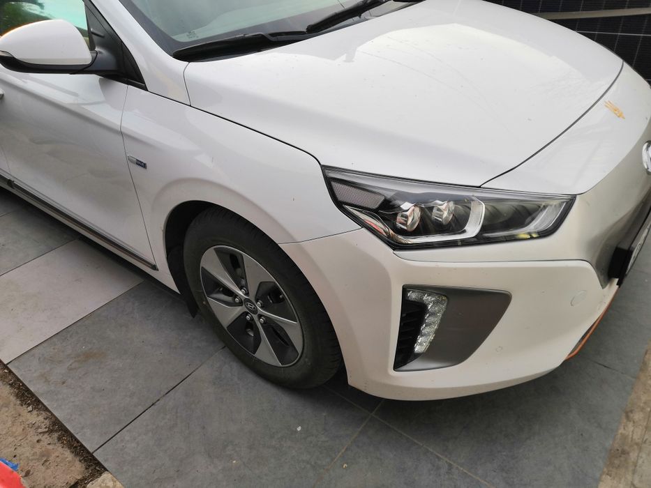 Продам Хундай Ионик 250км