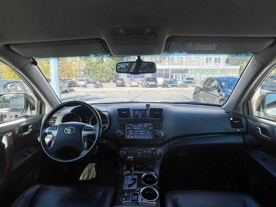 Toyota Highlander 2013 Офіційний без підкрасів
