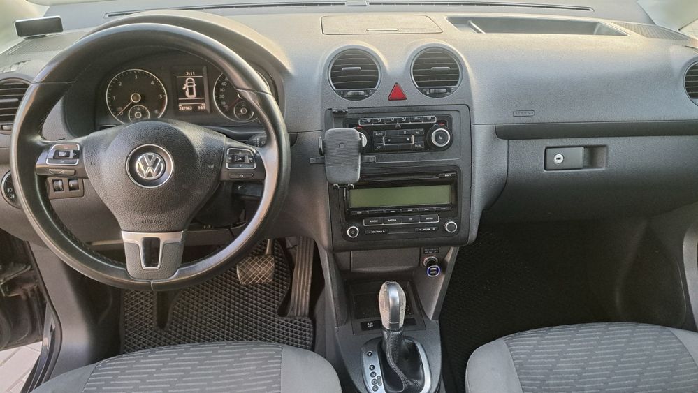 Продам caddy 2011 рік
