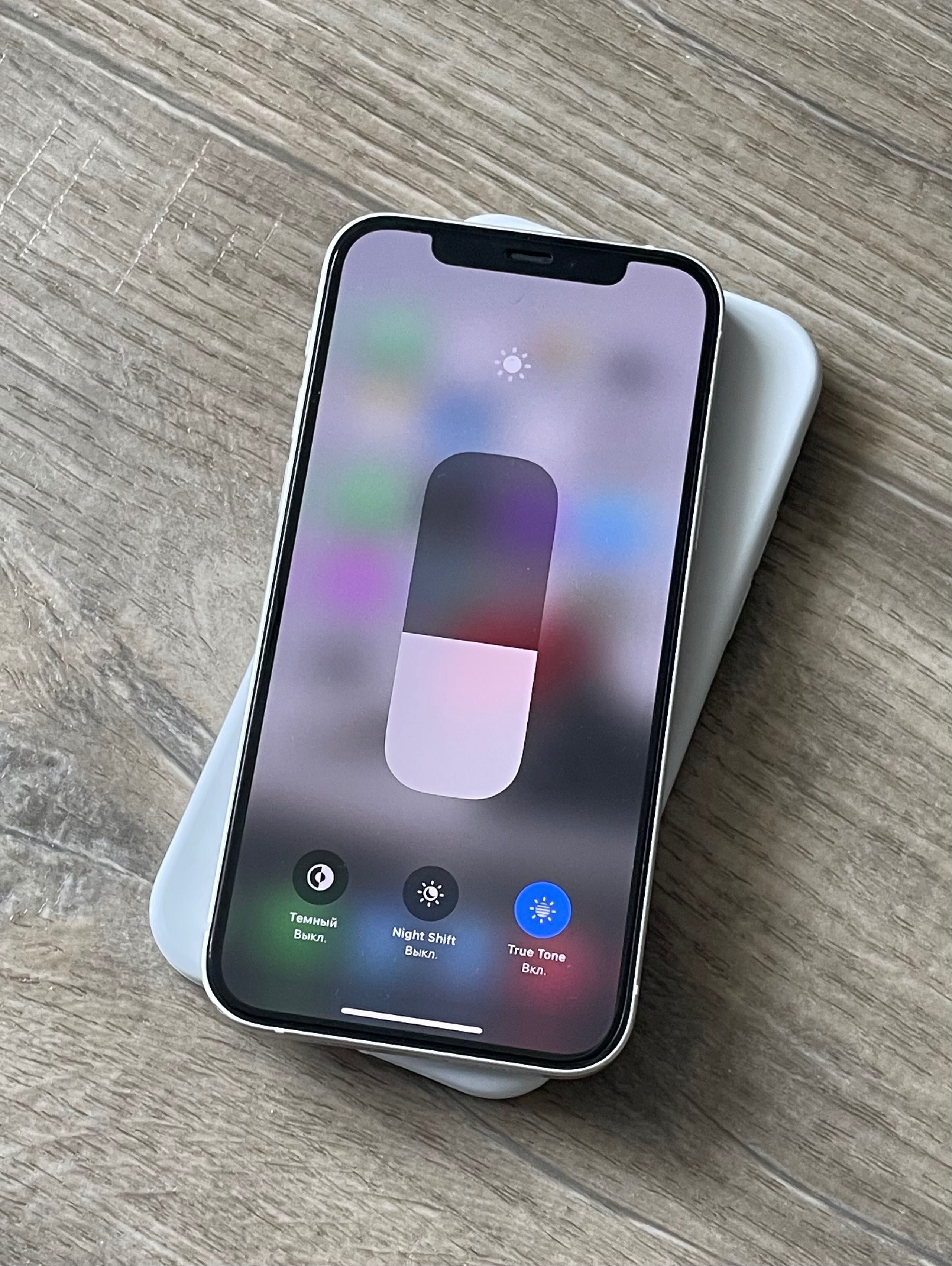 iPhone 12 64GB White Neverlock
