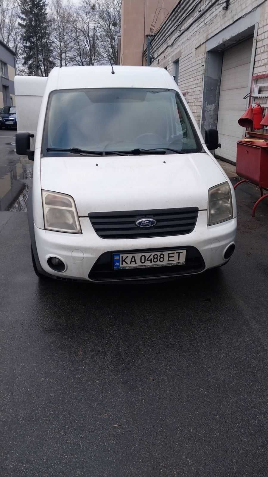 Автомобиль Ford Transit Conneсt 2012