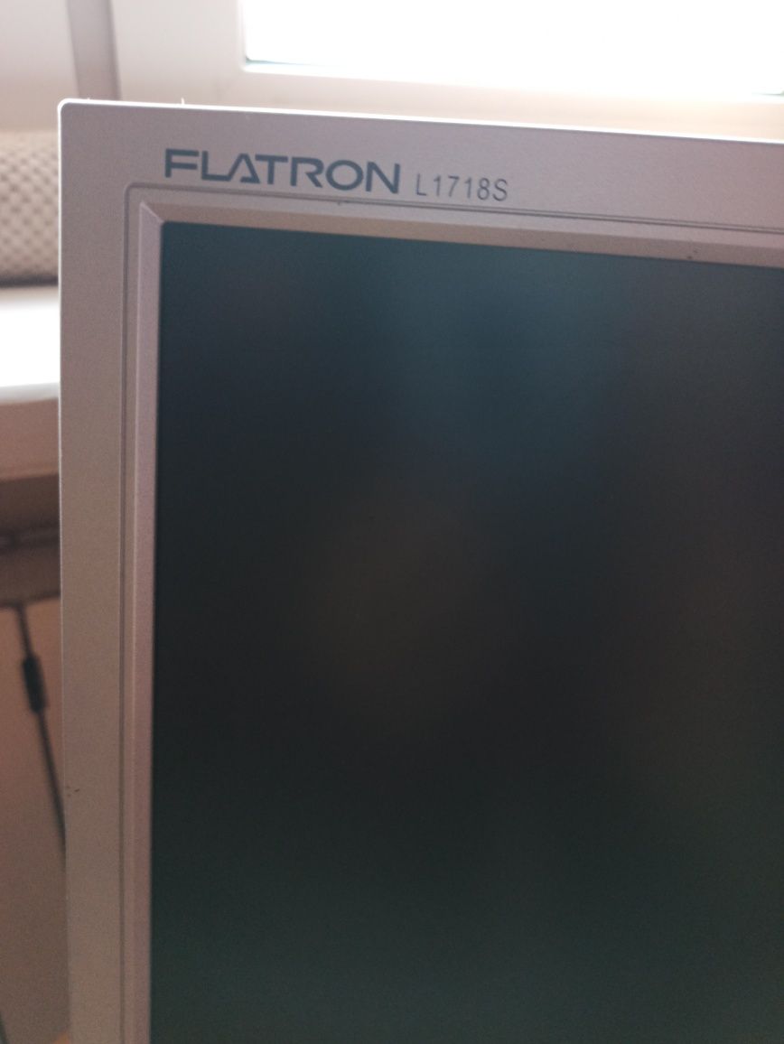Monitor LG flatron