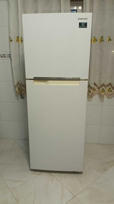 Frigorífico Samsung 164cm de altura por 60cm largura