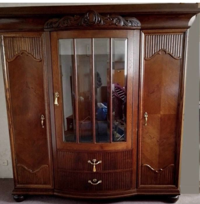 Biblioteka dębowa antyk z lat 20 XX wieku po renowacji