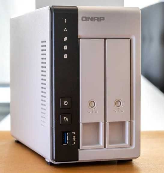 Sprzedam zakupiony w kwietniu serwer  QNAP TS-216G