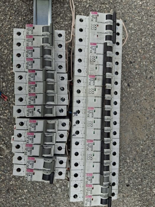 Продам вимикачі фірми ETIMAT