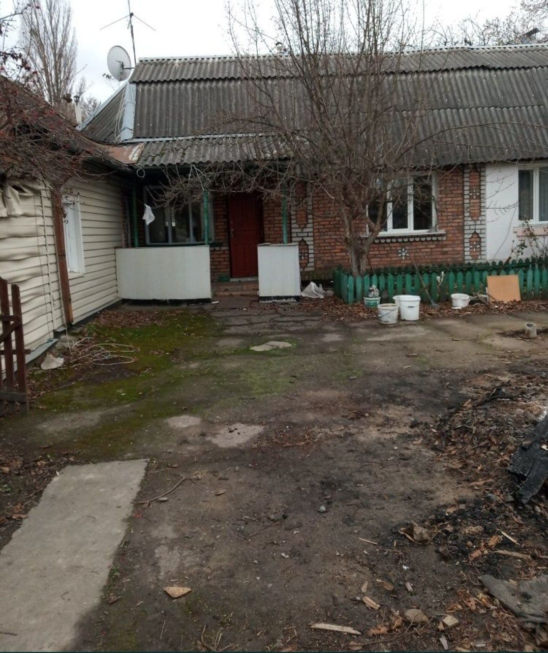 Продам в районе ботанического сада!