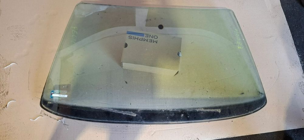 Skoda Felicja szyba przednia czołowa