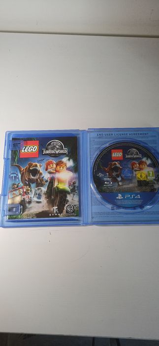 Gra na konsole ps4 "lego Jurassic World"