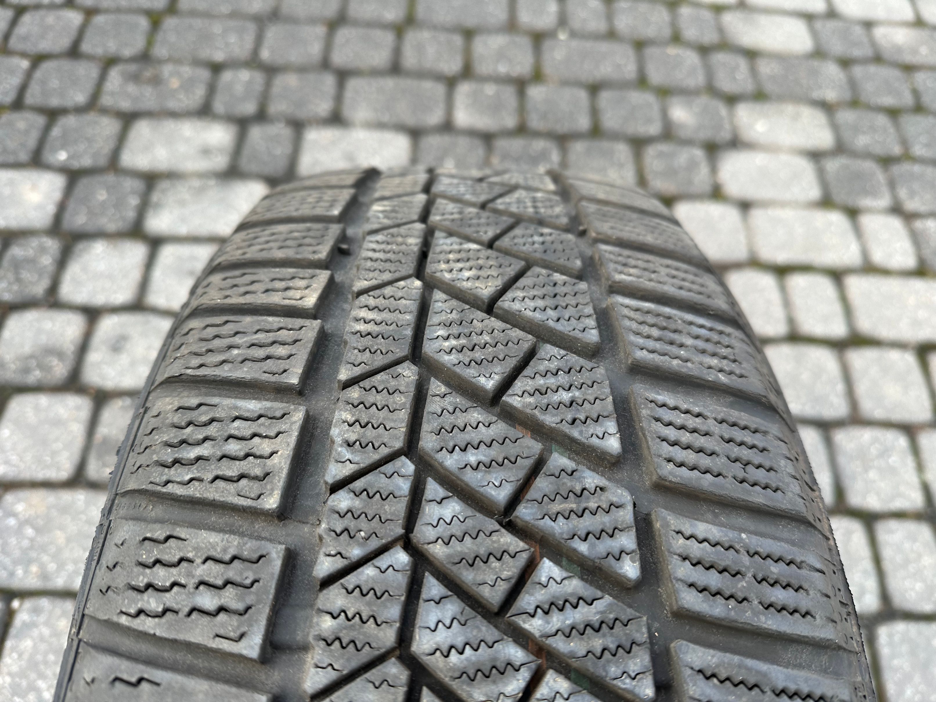 Opony Continental ContiWinterContact TS830P - 205/55/17 RSC