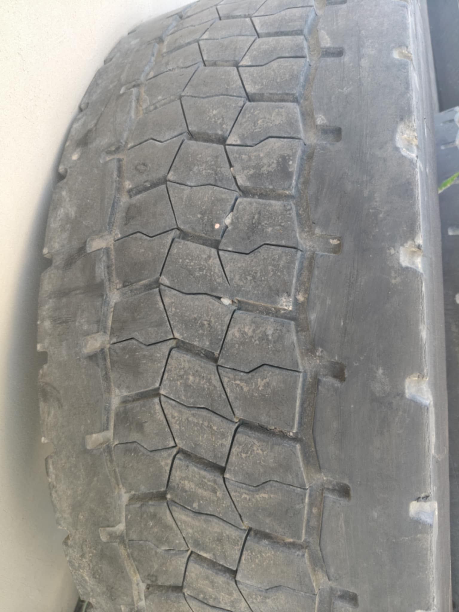 Opony michelin bridgestone 315/70 22,5
