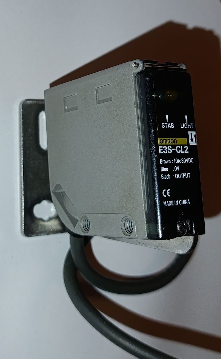 Czujnik ruchu optyczny omron wykrywanie obiektów sensor E3S-CL2