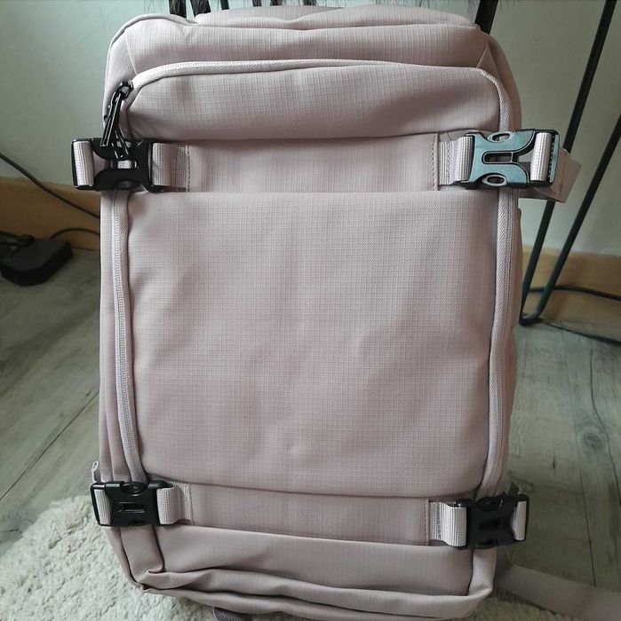 Plecak Do Samolotu Turystyczny 40x20x25 Ryanair Wizzair Różowy USB