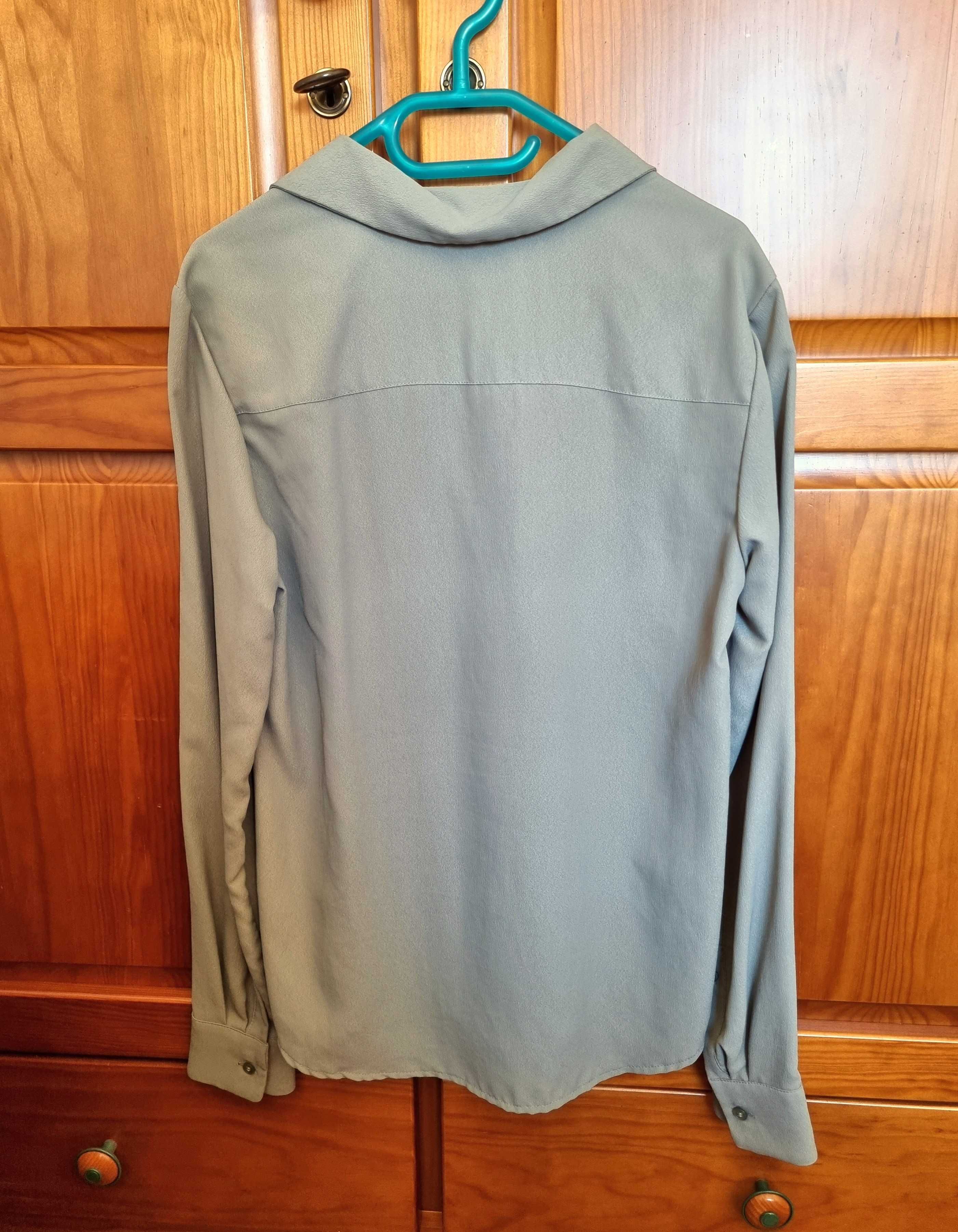Camisa verde/ azul/ acinzentada H&M, tamanho 32 - nunca usada